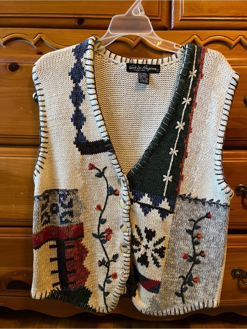 Vintage Knit Embroidered Sweater vest Size L Granny Cottage
